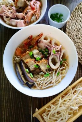 Bún Mắm? A Delectable Symphony of Fermented Fish Sauce and Aromatic Herbs