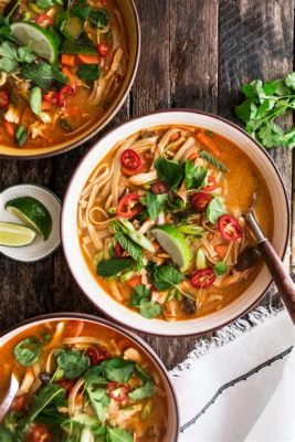  Spicy Sour Rice Noodle Soup With Pork! A Refreshing Medley Of Tangy Broth And Aromatic Spices