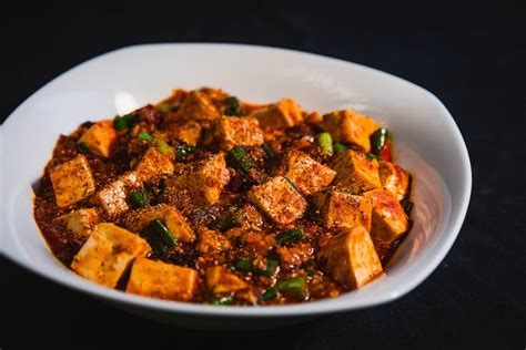  Spicy and Savory Mapo Tofu:  Does This Sichuan Classic Deserve Its Fiery Reputation?