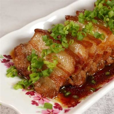  Braised Pork Belly with Dried Tofu: A Symphony of Savory Umami and Crispy Textural Delight?