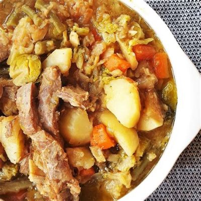  Bredie! A Hearty South African Stew Overflowing with Savory Herbs and Tender Meat