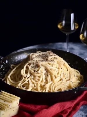  Cacio e Pepe: A Symphony of Simplicity and Decadence 