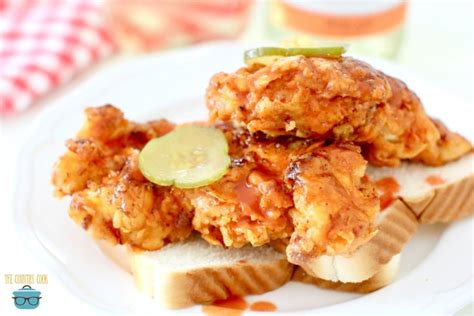 Nashville Hot Chicken -  A Fiery Symphony of Crispy Perfection and Tangy Delight!