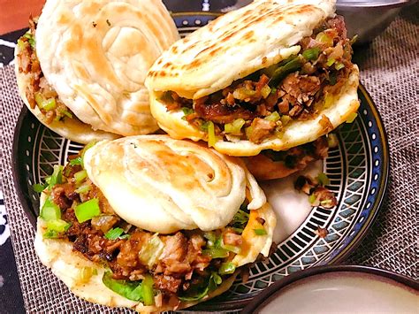  Spicy and Savory Lamb Roujiamo: Is This the Ultimate Chinese Comfort Food?