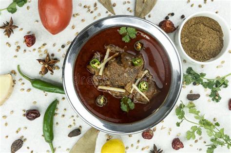 Spicy Nihari: A Symphony of Tender Meat and Aromatic Spices Unfolds on Your Plate