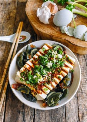  Spicy Steamed Tofu: Can This Humble Dish Conquer Your Taste Buds with its Silky Texture and Fiery Kick?